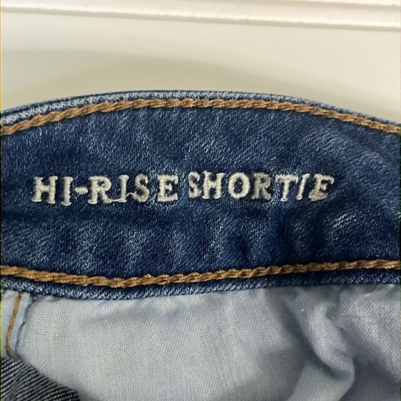 American Eagle Hi-rise Shortie cutoff Denim Shorts. Womens size 6 like new - Picture 4 of 9